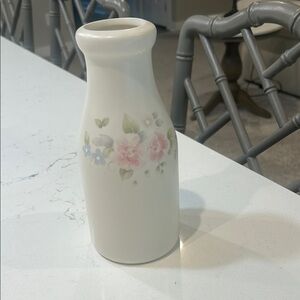 Pfaltzgraff White and Pink Floral Accent Vase